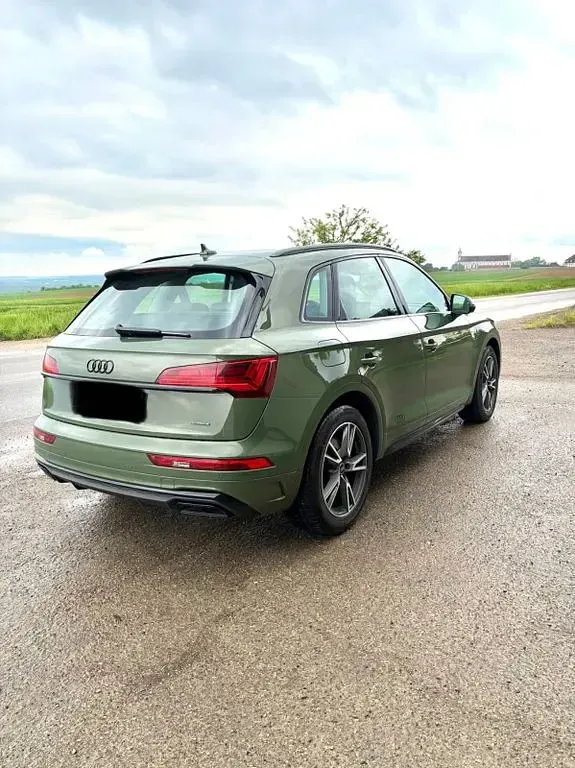 Używany Audi Q5 Edition .1 286 KM (210 kW) 2022 Zielony SUV