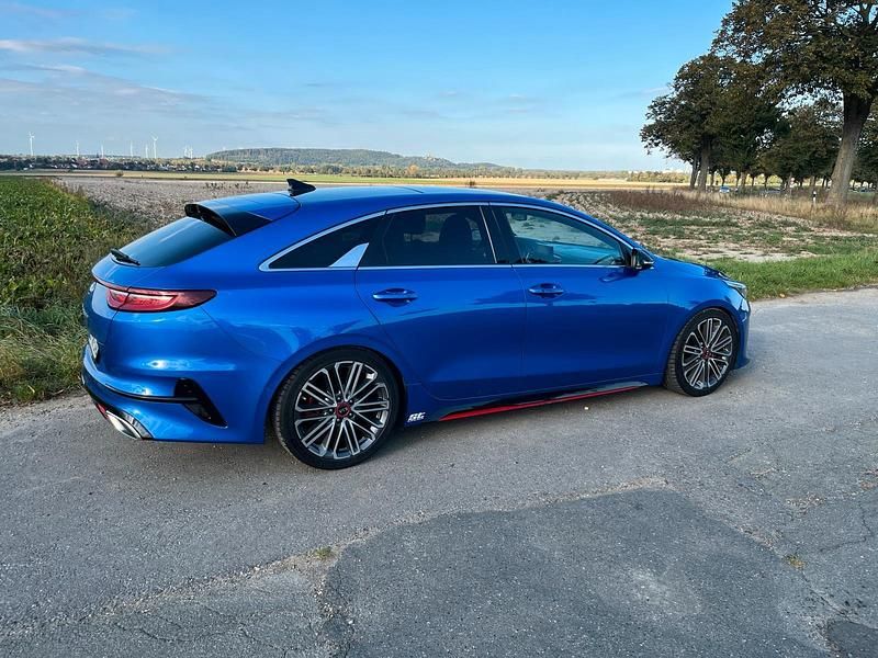 Gebraucht Kia ProCeed GT GT-Line 203 PS (149 kW) 2019 Blau Kleinwagen