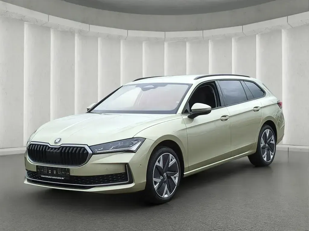 Używany Skoda Superb Selection 150 KM (110 kW) 2024 Beżowy Kombi