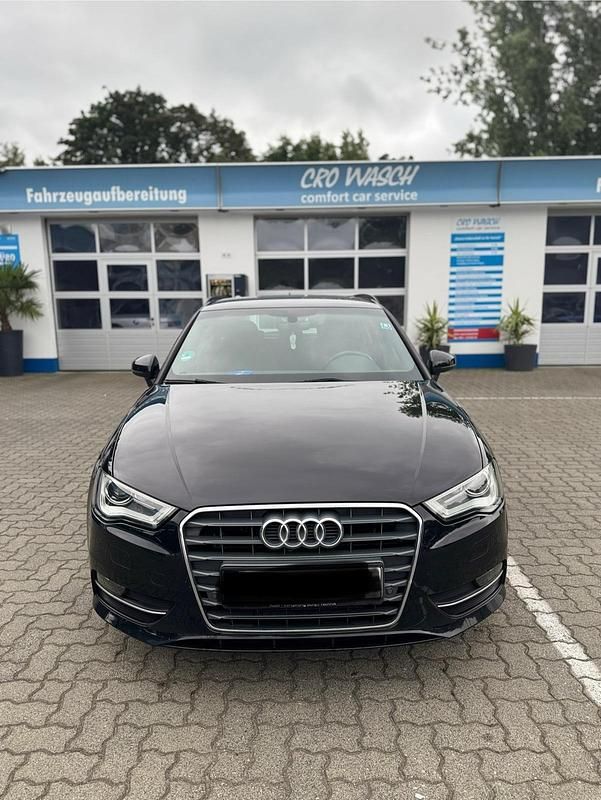 Schwarz Gebraucht 2016 Audi A3 Kleinwagen | 16.000 € (Fairer Preis) - Bild 1/4