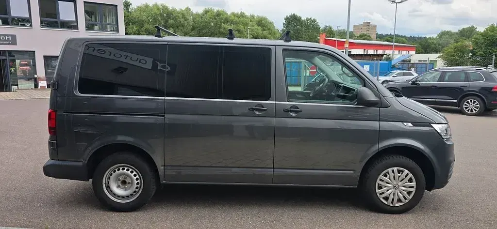 Gebraucht VW Caravelle 150 PS (110 kW) 2020 Grau Van