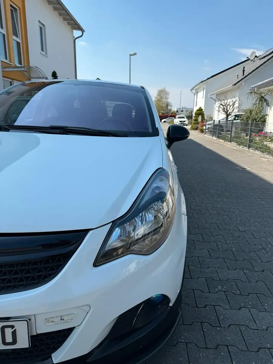 Gebraucht Opel Corsa OPC 150 PS (110 kW) 2011 Weiß Kleinwagen