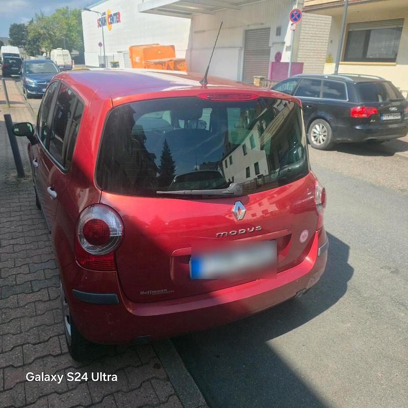 Usado Renault Modus 88 HP (64 kW) 2007 Vermelho Monovolume