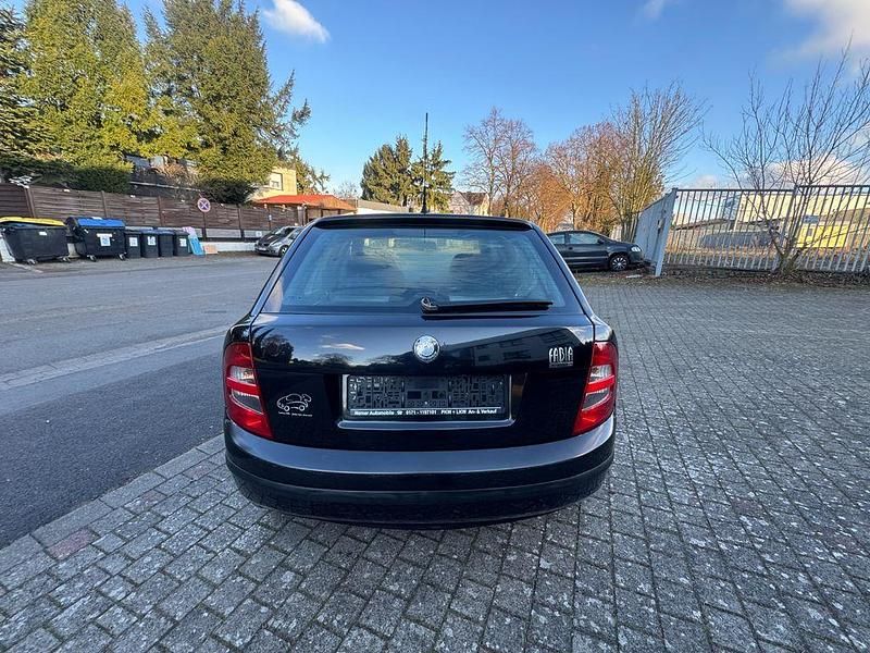 Gebraucht Skoda Fabia Comfort 101 PS (74 kW) 2001 Schwarz Limousine