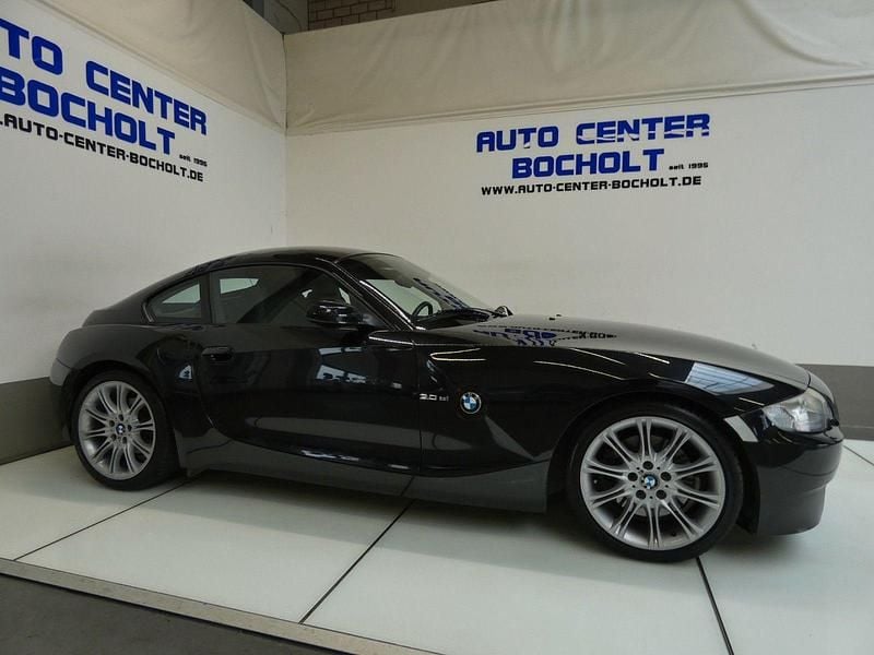 Gebraucht BMW Z4 Sport Line 265 PS (194 kW) 2006 Black sapphire metallic Coupé