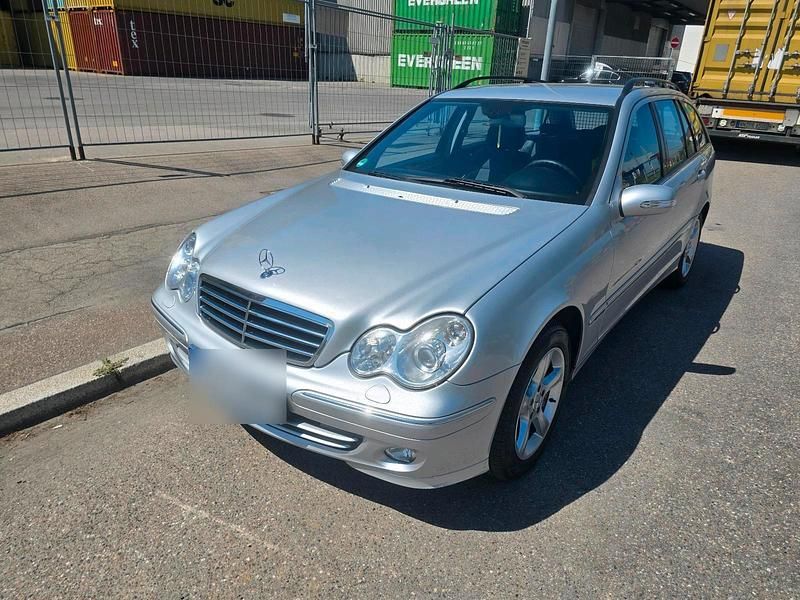 Silber Gebraucht 2007 Mercedes C200 Avantgarde Kombi | 4.300 € (Fairer Preis) - Bild 1/4