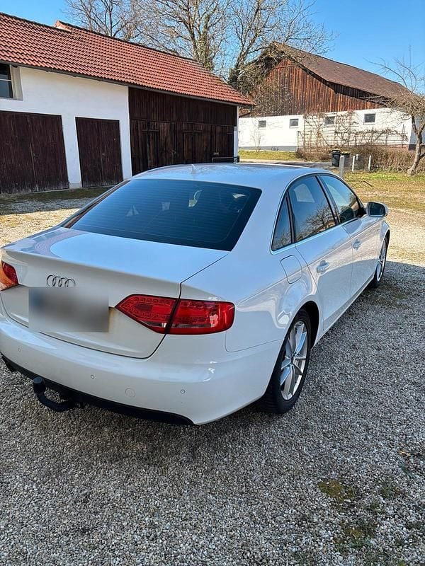Gebraucht Audi A4 S-Line 211 PS (155 kW) 2010 Weiß Limousine