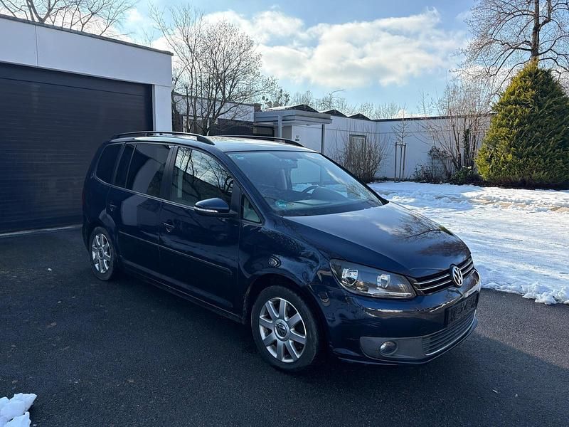 Blau Gebraucht 2010 VW Touran Van / Kleinbus | 8.800 € - Bild 1/4