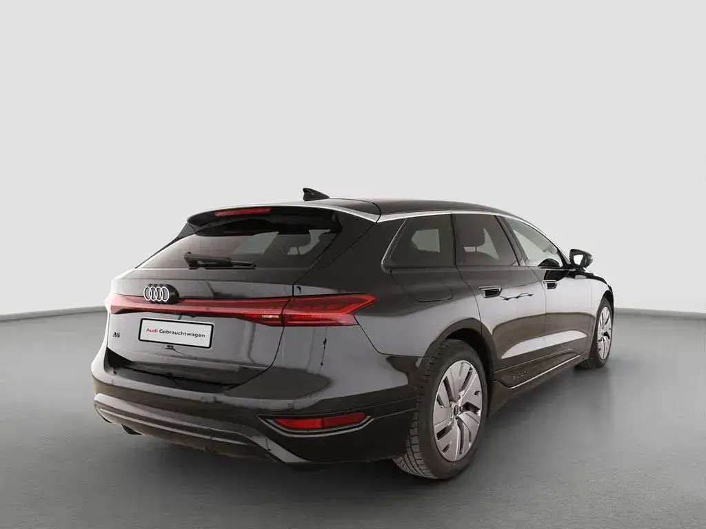 Gebraucht Audi A6 e-tron Ambiente 210 kW (286 PS) 2025 Mythosschwarz metallic Kombi