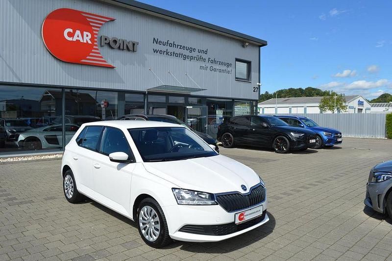 Candyweiss Gebraucht 2020 Skoda Fabia Cool Plus Limousine | 10.550 € (Guter Preis) - Bild 1/4