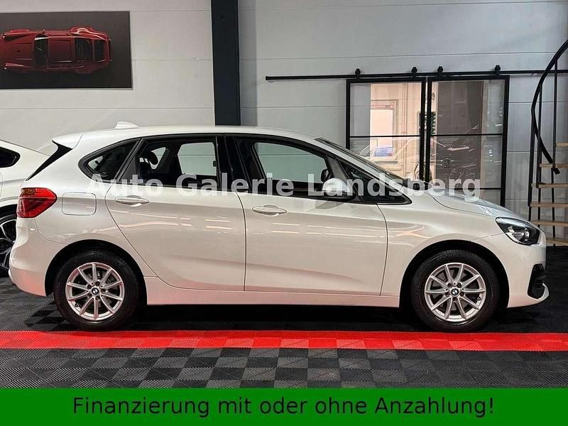 Gebraucht BMW 220 Advantage 192 PS (141 kW) 2018 Mineralweiss Van / Kleinbus