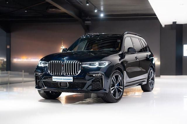 Carbonschwarz metallic Gebraucht 2021 BMW X7 M Sport SUV | 66.980 € (Superpreis) - Bild 1/4