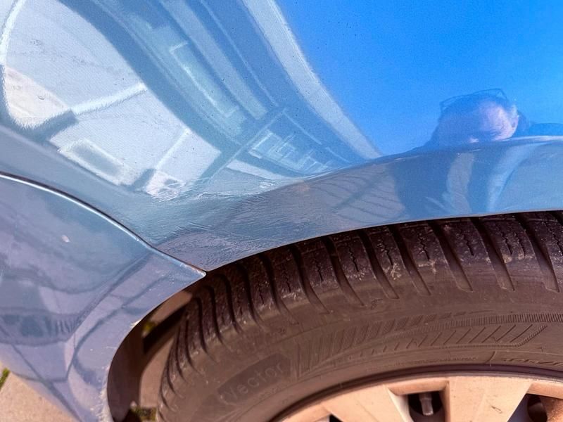 Blau Gebraucht 2005 VW Golf Limousine | 5.800 € (Etwas zu teuer) - Bild 1/4