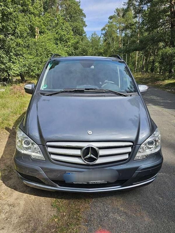 Gebraucht 2013 Mercedes Viano Edition Van / Kleinbus | 21.999 € (Etwas zu teuer) - Bild 1/4