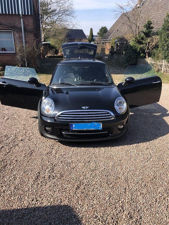 Gebraucht Mini Cooper D 111 PS (81 kW) 2012 Schwarz Kleinwagen