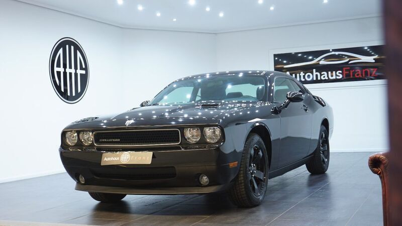 Schwarz Gebraucht 2010 Dodge Challenger Coupé | 20.997 € (Etwas zu teuer) - Bild 1/4