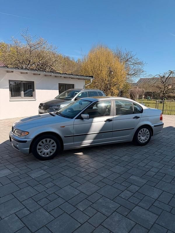 Gebraucht BMW 316 116 PS (85 kW) 2002 Silber Limousine