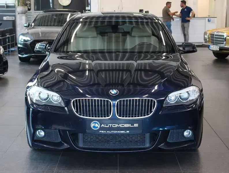 Gebraucht BMW 535 Sport Line 313 PS (230 kW) 2012 Blau Limousine