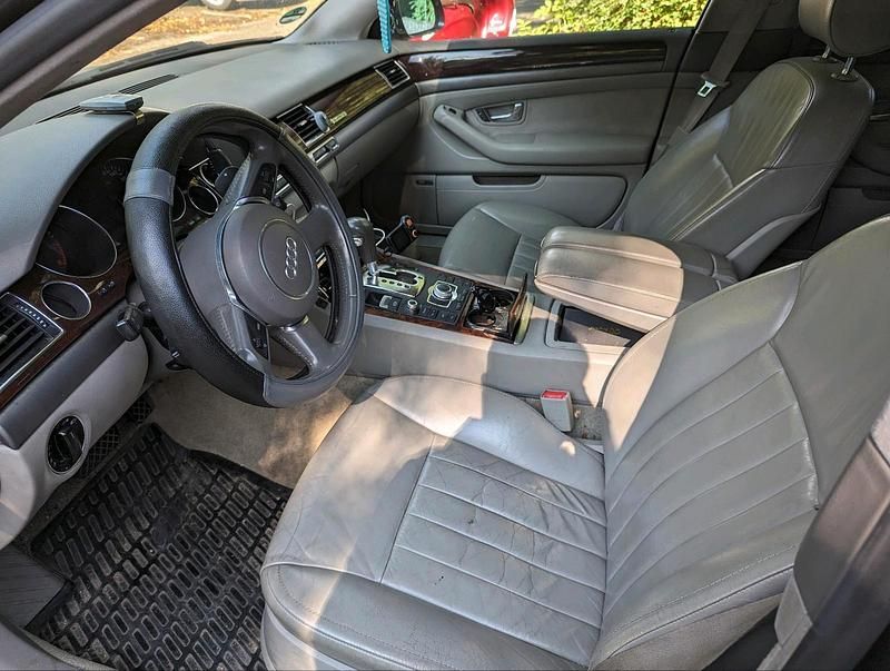 Gebraucht Audi A8 334 PS (245 kW) 2003 Grau Limousine