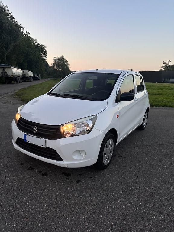 Weiß Gebraucht 2016 Suzuki Celerio Basic Limousine | 4.890 € (Guter Preis) - Bild 1/4