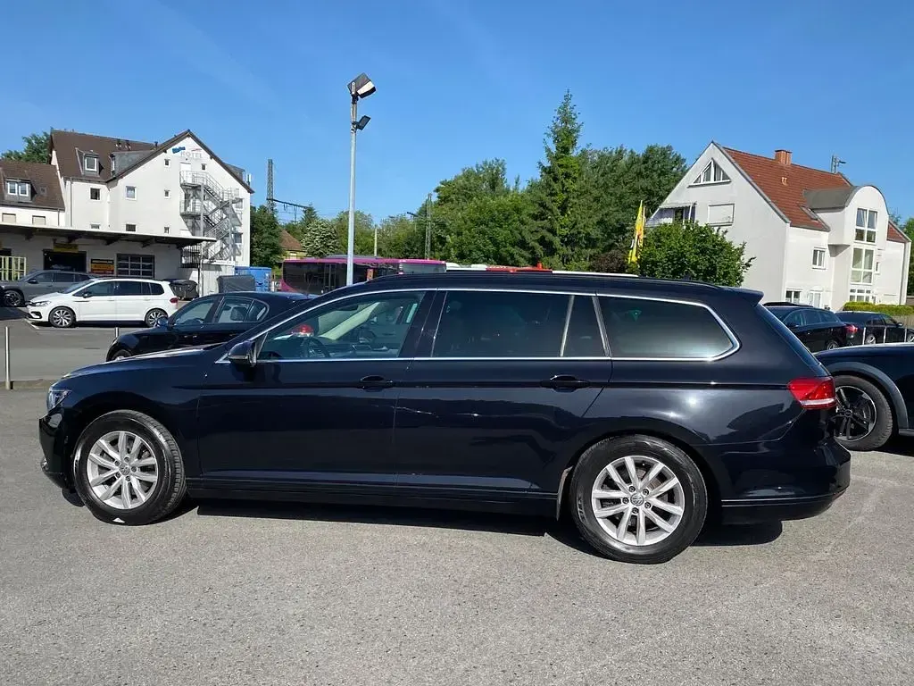 Gebraucht VW Passat Comfortline 150 PS (110 kW) 2016 Schwarz Kombi