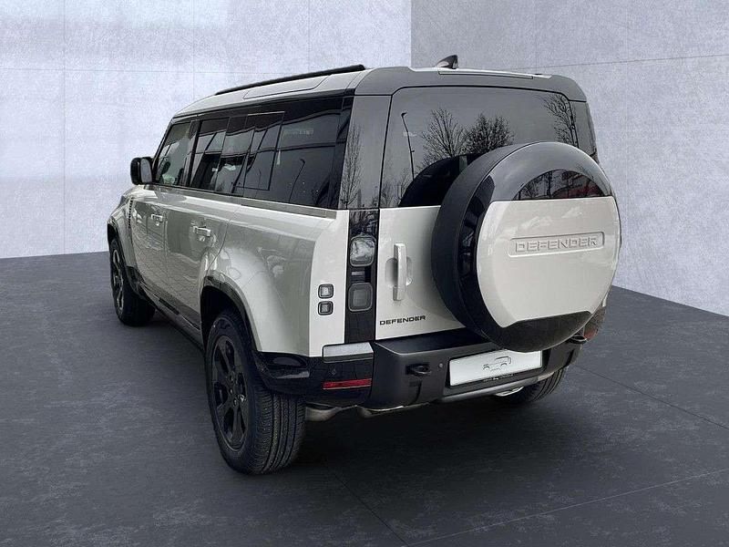 Neu Land Rover Defender SE Dynamic 349 PS (256 kW) 2026 Grau SUV