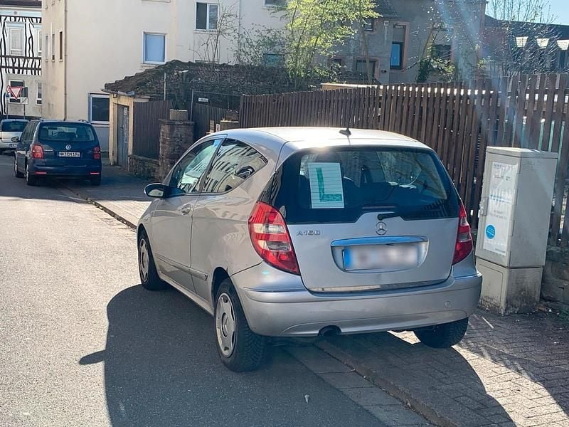 Gebraucht Mercedes A150 95 PS (69 kW) 2005 Grau Kleinwagen