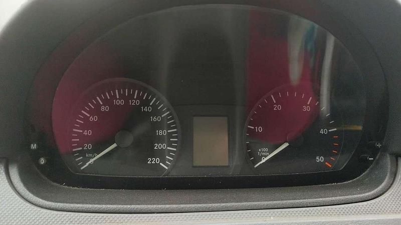 Rot Gebraucht 2008 Mercedes Vito Van / Kleinbus | 5.000 € (Superpreis) - Bild 1/4