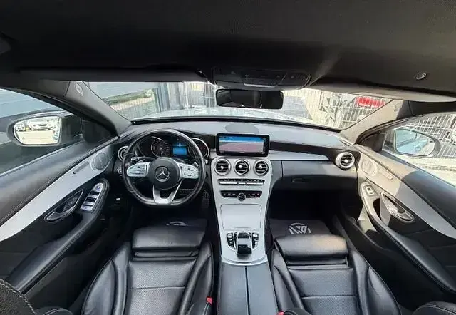 Gebraucht Mercedes C300 AMG 245 PS (180 kW) 2019 Andere Limousine