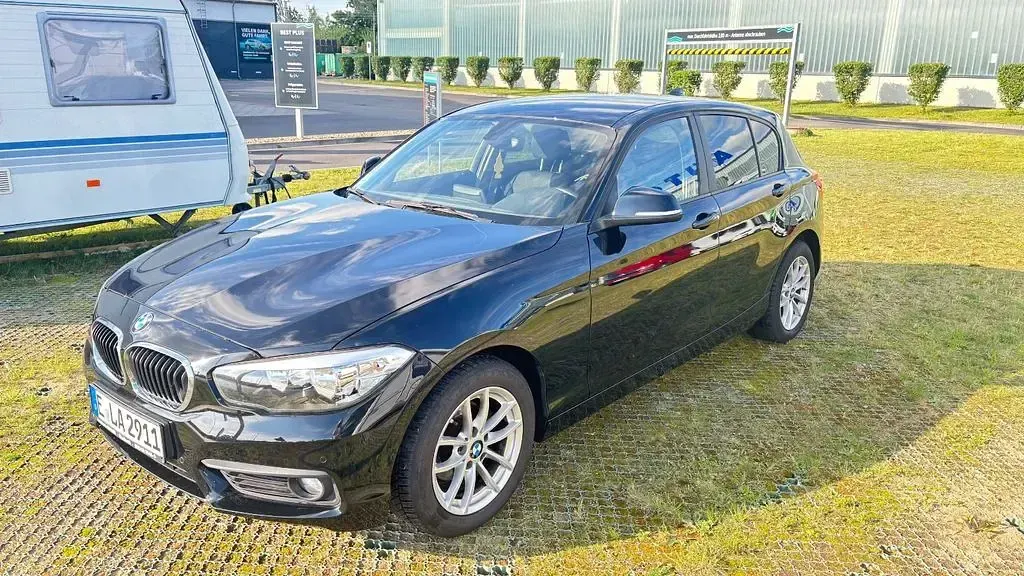 Gebraucht BMW 116 109 PS (80 kW) 2016 Schwarz Kleinwagen