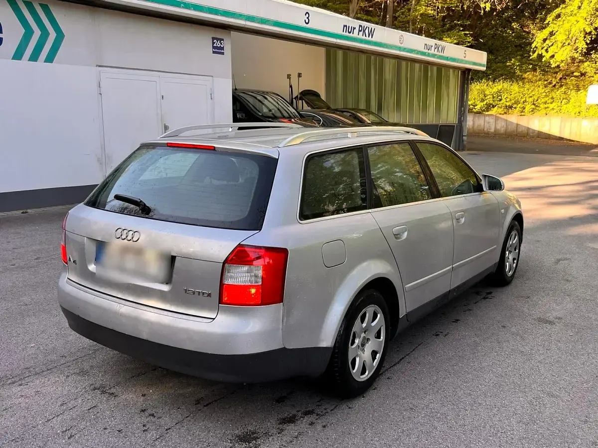 Usata Audi A4 101 CV (74 kW) 2003 Argento Station wagon