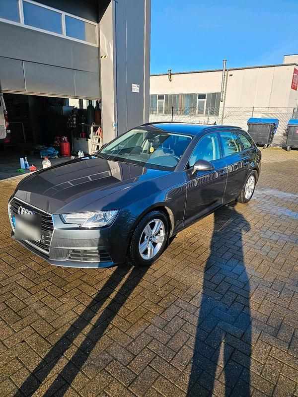 Gebraucht Audi A4 150 PS (110 kW) 2017 Grau Kombi