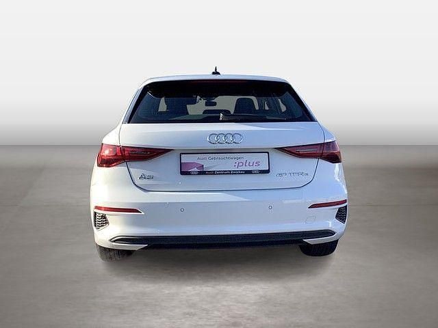 Gebraucht Audi A3 Sportback e-tron Basis 150 PS (110 kW) 2022 Weiß Kleinwagen