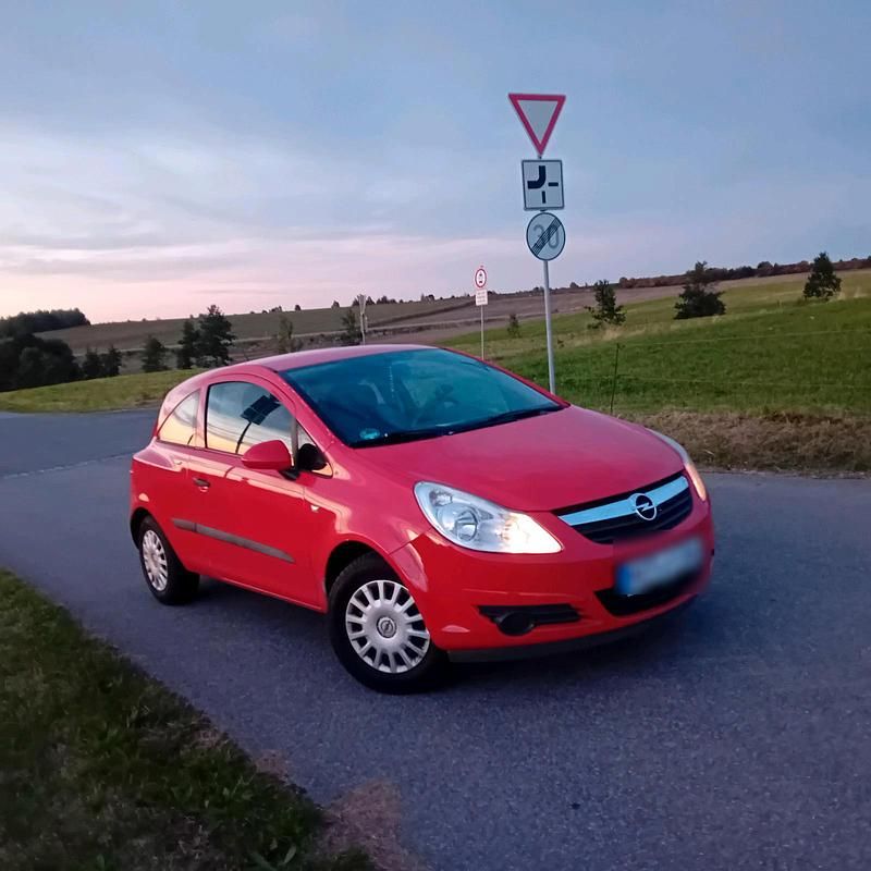 Rot Gebraucht 2008 Opel Corsa Kleinwagen | 2.100 € - Bild 1/4