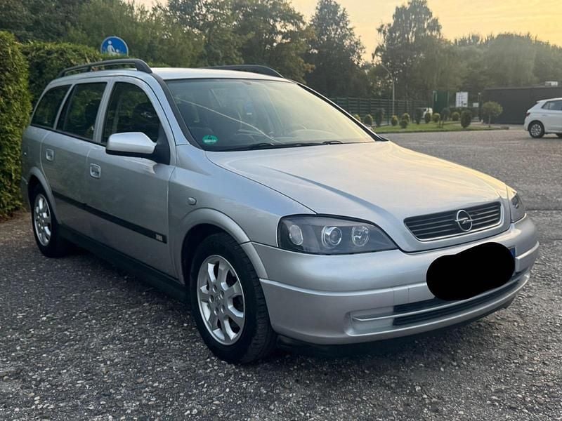 Schwarz Gebraucht 2003 Opel Astra Kombi | 1.600 € (Fairer Preis) - Bild 1/4