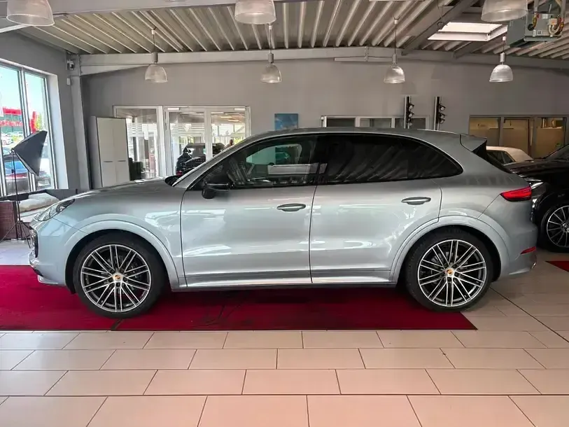 Gebraucht Porsche Cayenne Sport 340 PS (250 kW) 2019 Dolomitsilber SUV