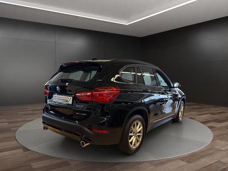 Gebraucht BMW X1 Advantage 184 PS (135 kW) 2022 Schwarz SUV