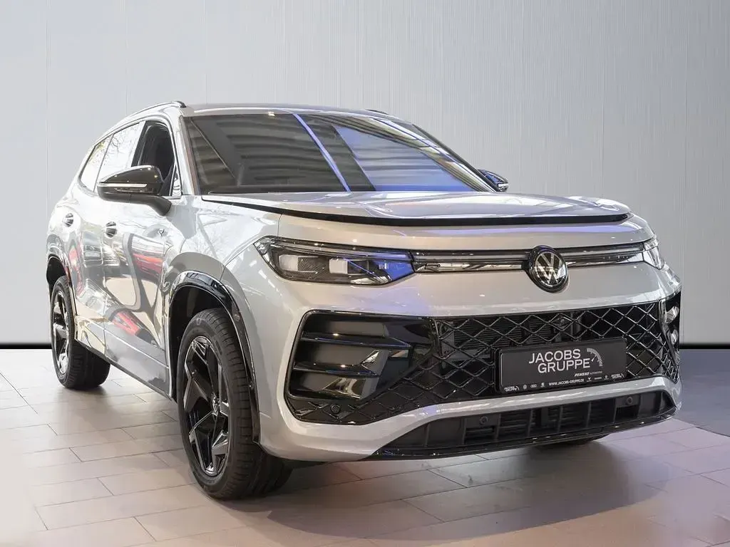 Gebraucht VW Tayron Style 150 PS (110 kW) 2026 Silber SUV