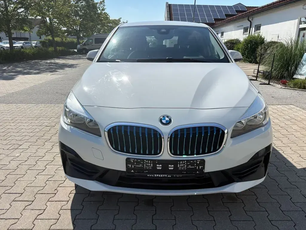Gebraucht BMW 225 Active Tourer Performance 224 PS (164 kW) 2019 Weiß Van / Kleinbus