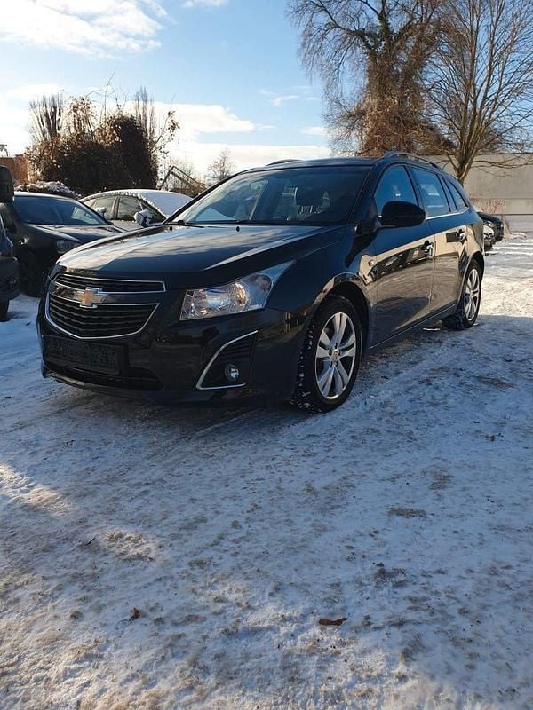 Schwarz Gebraucht 2013 Chevrolet Cruze LTZ Kombi | 4.900 € (Fairer Preis) - Bild 1/4
