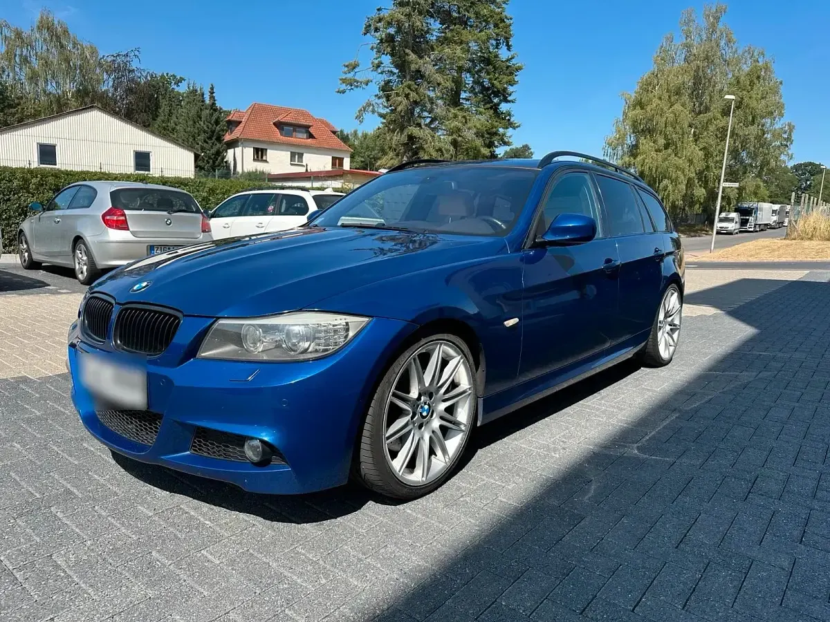 Gebraucht BMW 330 M Sport 245 PS (180 kW) 2009 Blau Kombi