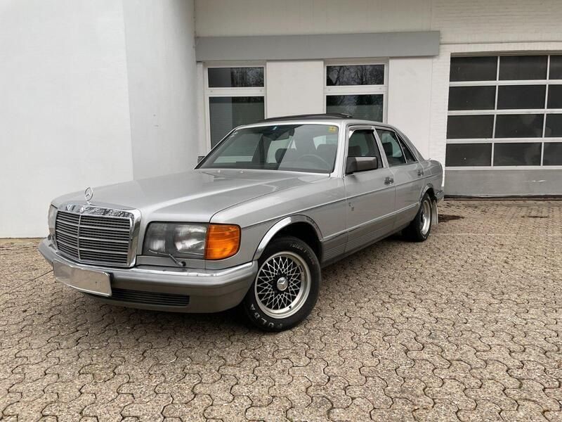 Grau Gebraucht 1981 Mercedes 280 SE Limousine | 11.480 € - Bild 1/4