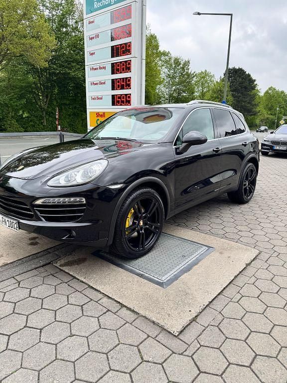 Gebraucht Porsche Cayenne 241 PS (177 kW) 2011 Schwarz SUV