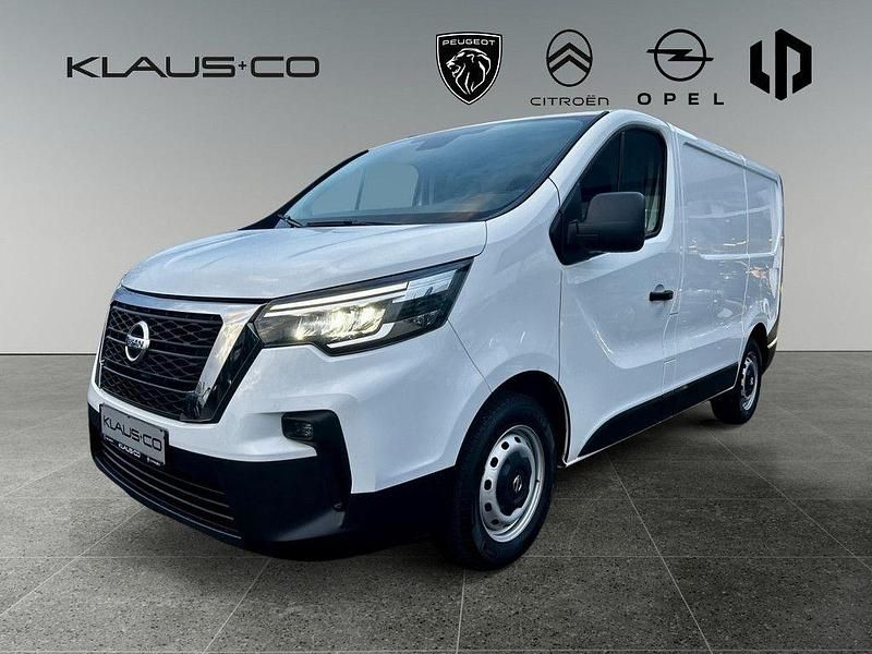 Weiß Gebraucht 2023 Nissan Primastar Acenta Van / Kleinbus | 24.450 € (Guter Preis) - Bild 1/3