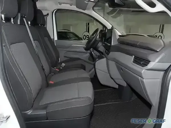 Neu VW T7 110 PS (80 kW) 2026 Clear white Van