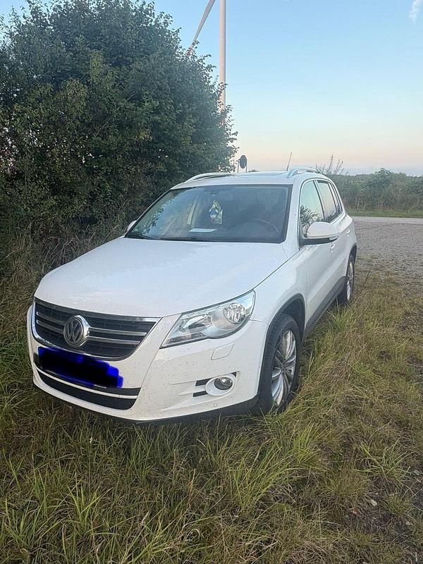 Gebraucht VW Tiguan Team 170 PS (125 kW) 2010 Weiß SUV