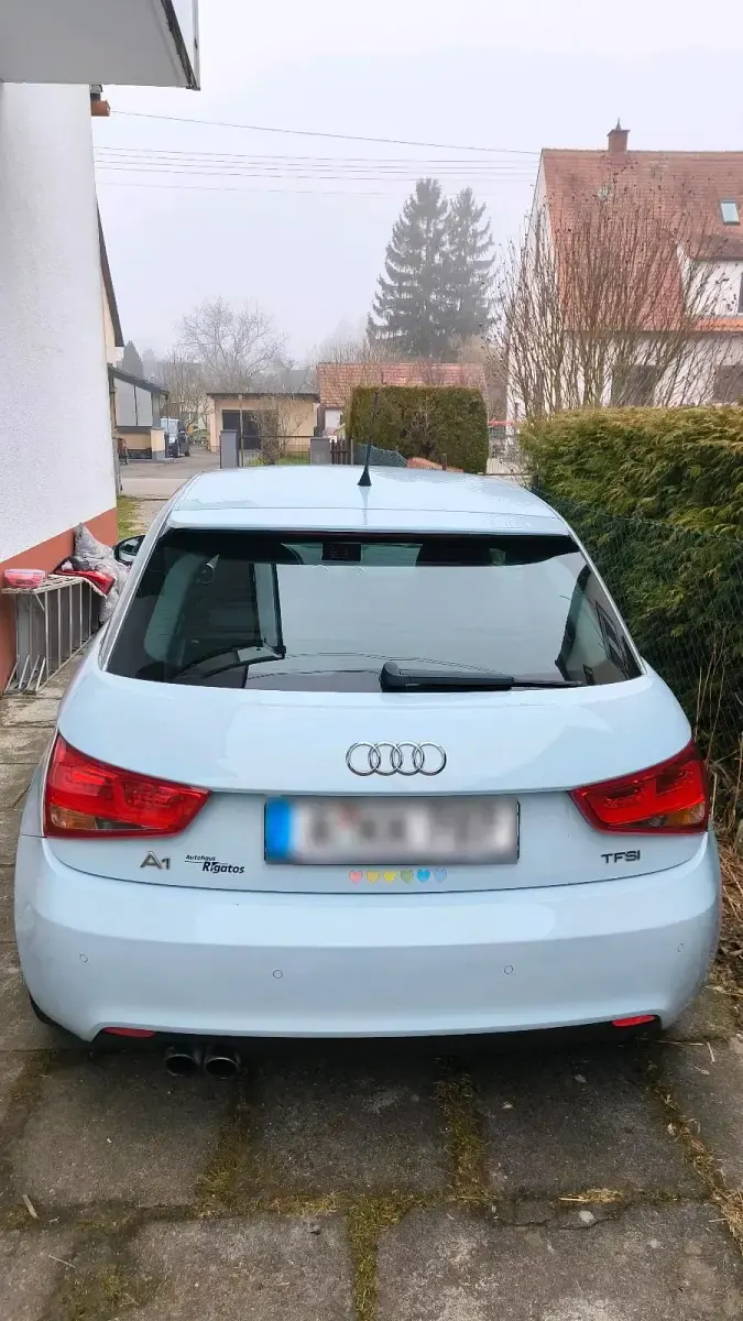 Usata Audi A1 120 CV (88 kW) 2012 Blu Utilitaria