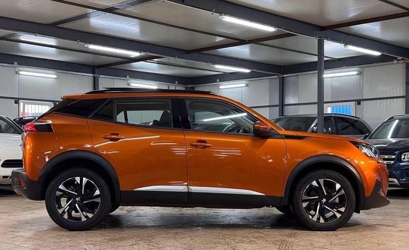Gebraucht Peugeot 2008 Active 101 PS (74 kW) 2024 Orange SUV