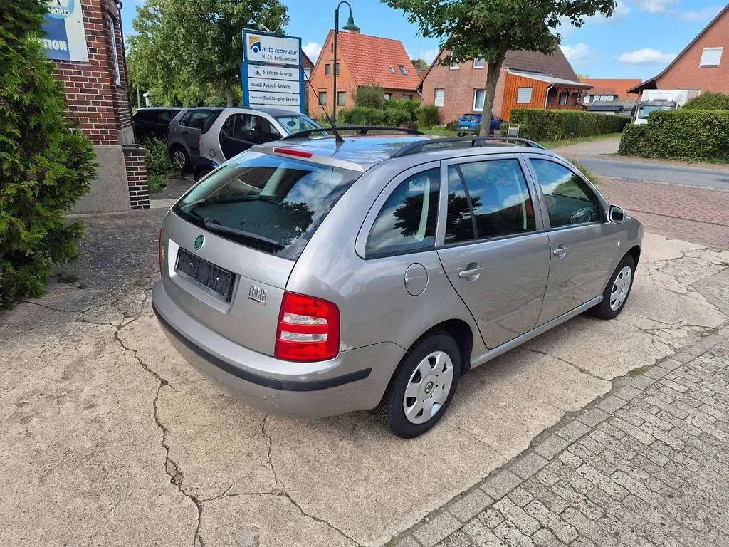 Gebraucht Skoda Fabia Cool Edition 64 PS (47 kW) 2007 Silber Limousine