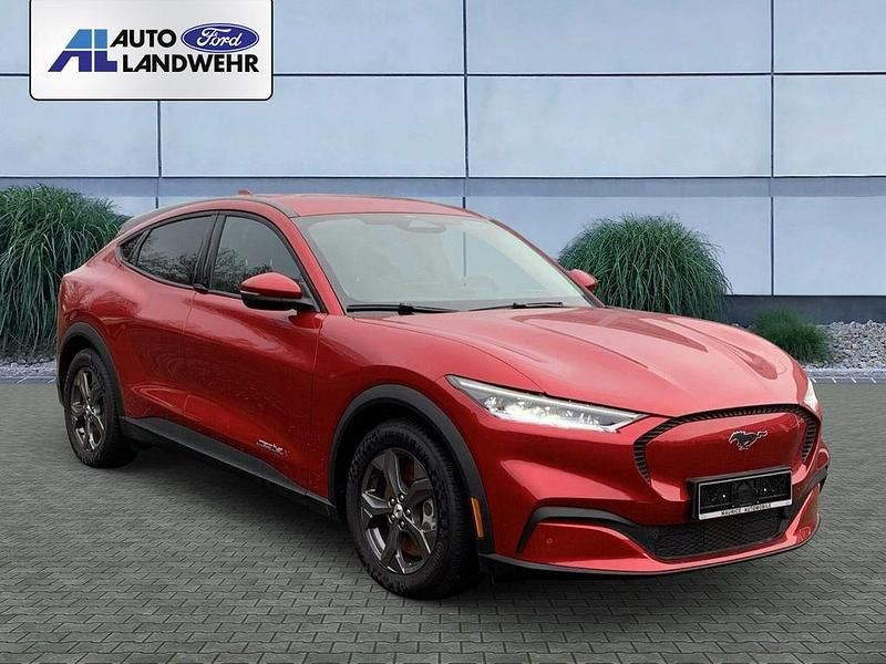 Gebraucht Ford Mustang Mach-E Basis 216 kW (294 PS) 2022 Rot SUV